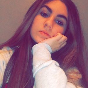 Meet your Posher, Brenna